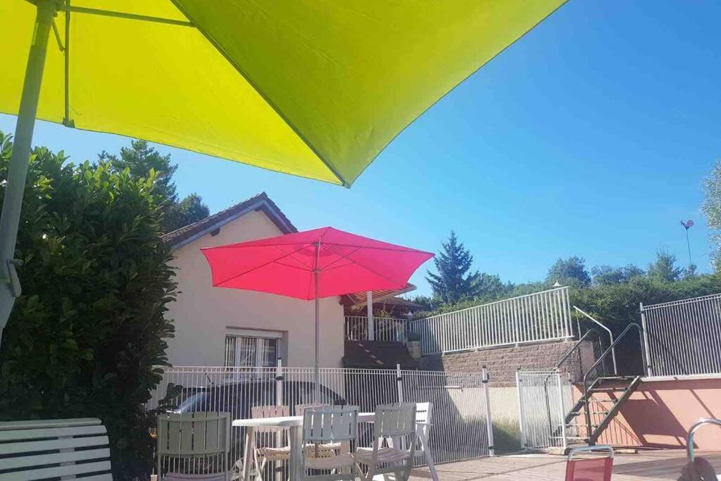 Maison/Gîte familial dans le Jura à 200m du lac avec piscine privée Marigny  Exterior foto
